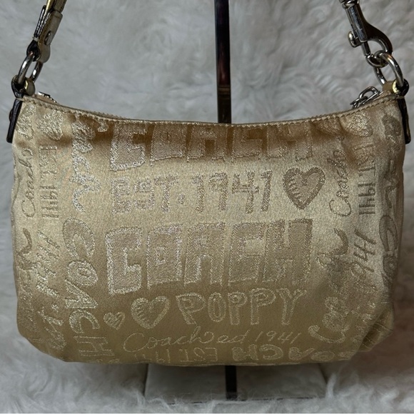 Coach Poppy Storypatch - Picture 3 of 16